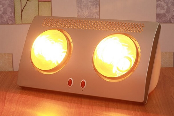 Đèn sưởi nhà tắm hút khách, bạn đã biết cách sử dụng đúng cách?