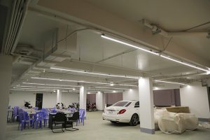 chieu sang ham de xe 2